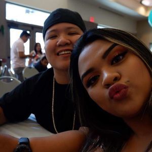 Meet your Posher, Bee